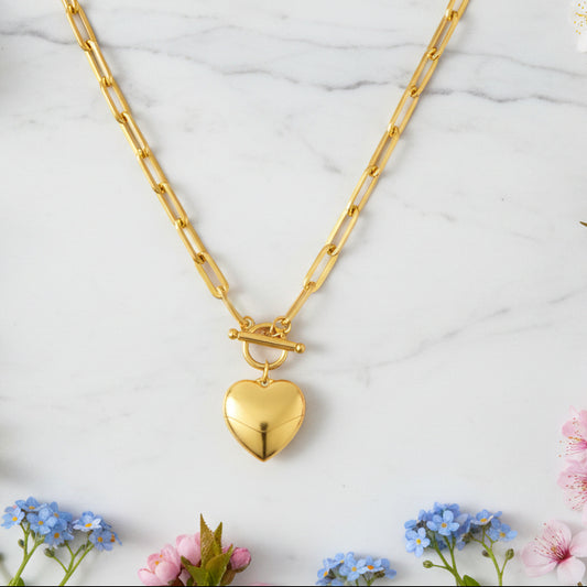 European Elegant Love Pendent Design OT Buckle Closure Necklace set in 18K Gold Plating