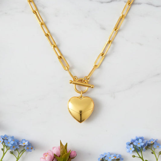 European Elegant Love Pendent Design OT Buckle Closure Necklace set in 18K Gold Plating Capella Reya pic 2