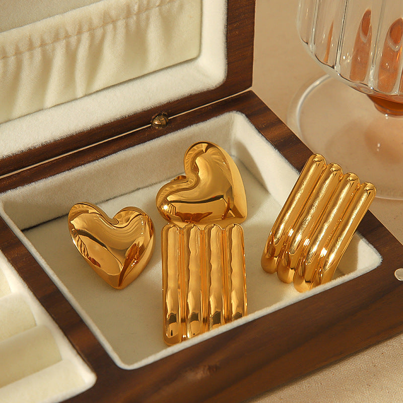 18K Gold Exaggerated Love Heart Earrings and Necklace