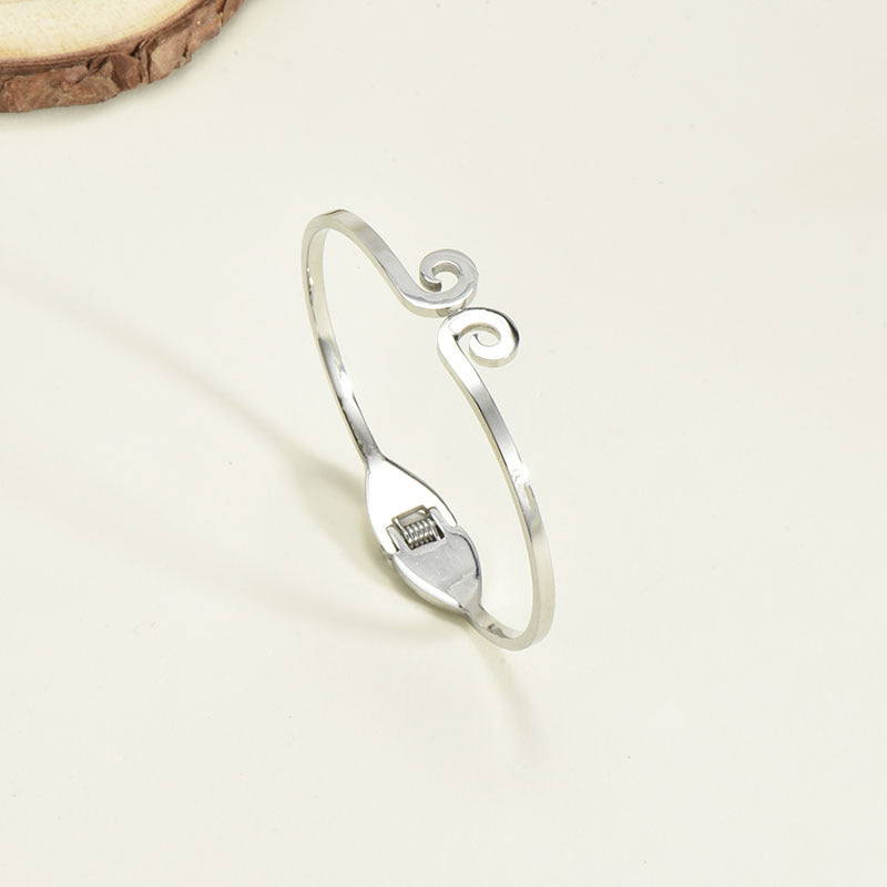 18K Gold Plated Bracelet with Diamond in Beautiful Geometric Korean Style