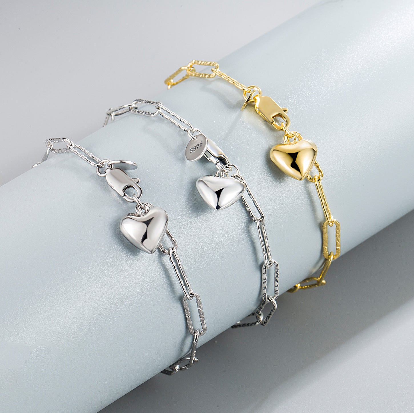 Beautiful Heart Paper Clip Design Bracelet set in 18K Gold Plated 925 Sterling Silver