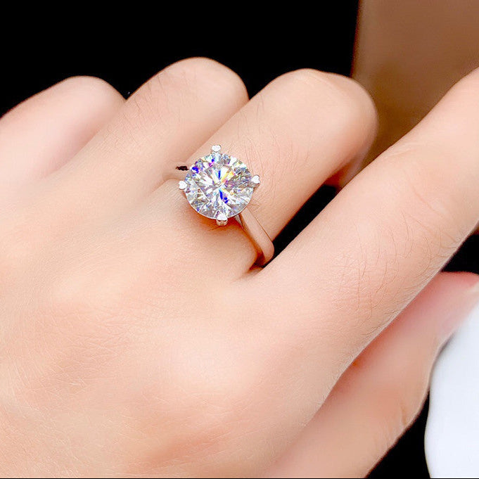European Four-Claw Design 2 Carat Moissanite Diamond Ring set in 18K White Gold Plated 925 Silver (GRA)