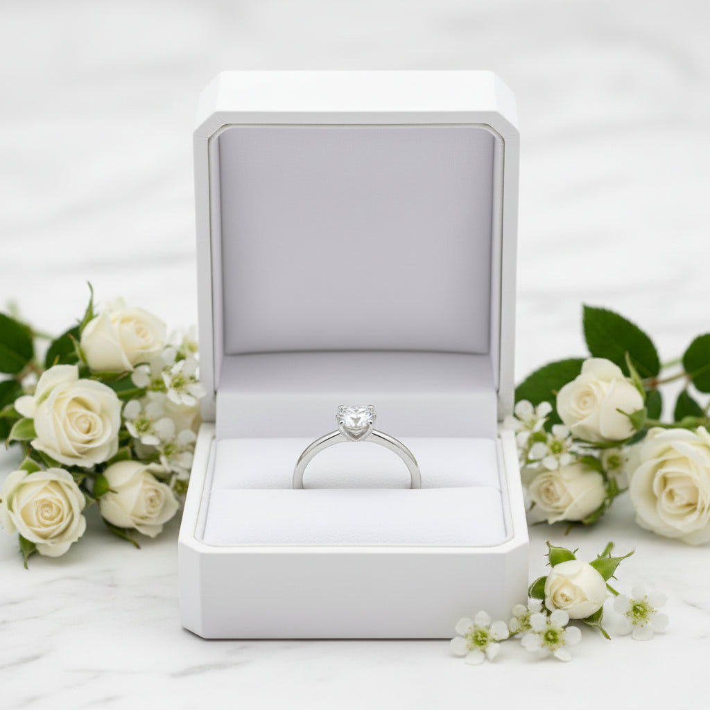 European Four-Claw Design 2 Carat Moissanite Diamond Ring set in 18K White Gold Plated 925 Silver (GRA)