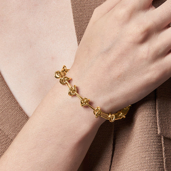 Modern Stylish Rope Knot Chain Bracelet set in 18K Gold Plating
