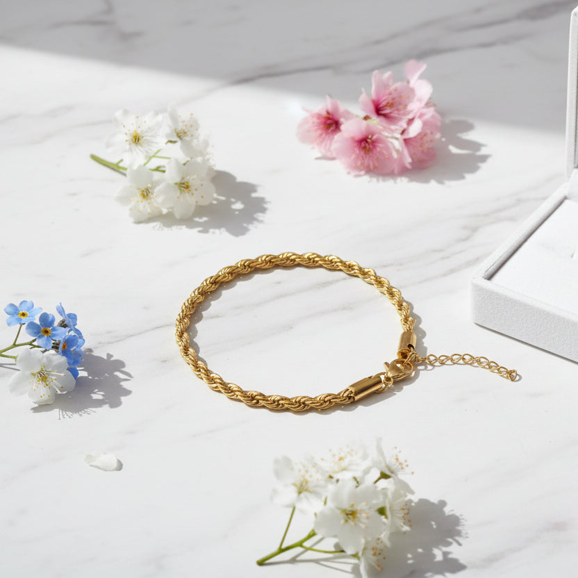 Intertwined Gold Wave Twist Chain Bracelet set in 18K Gold Plating