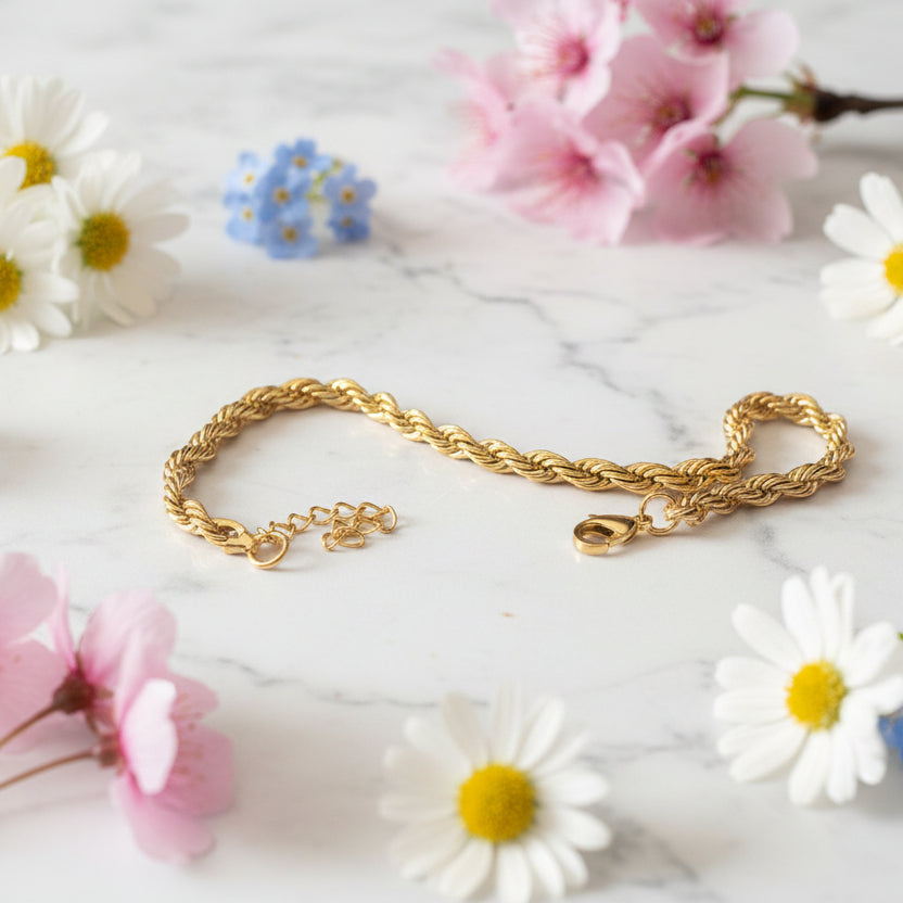 Intertwined Gold Wave Twist Chain Bracelet set in 18K Gold Plating