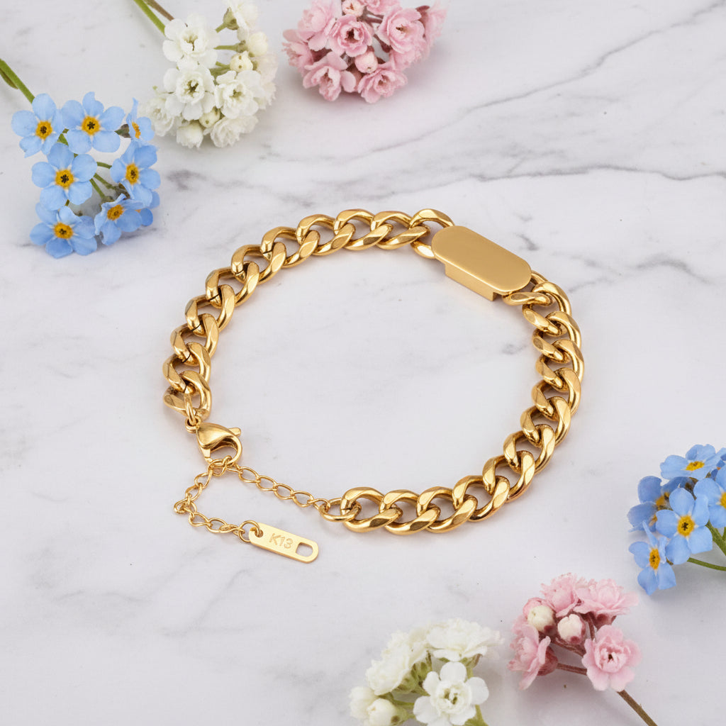 Classic Rectangular Brand Thick Curb Chain Bracelet set in 18K Gold Plating