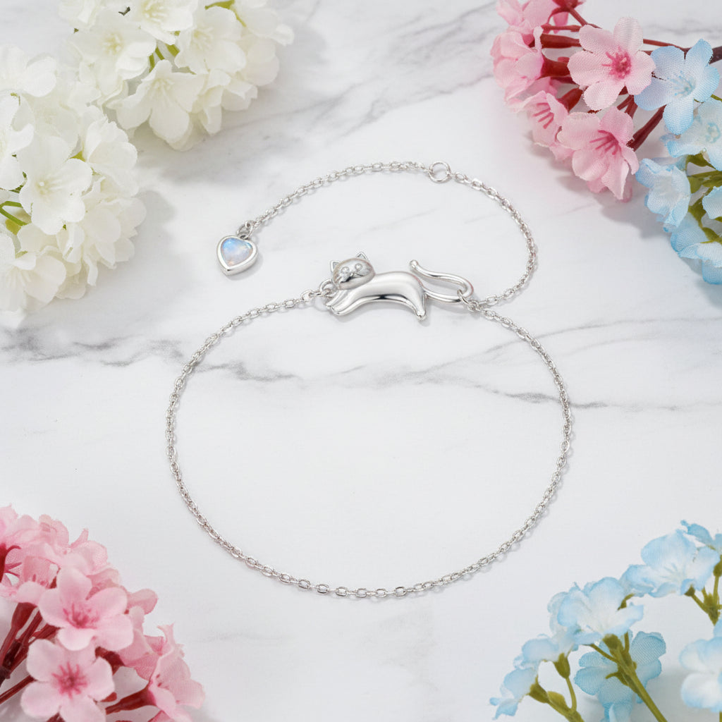 Cute Kitty Cat Motif Charm Bracelet set in Premium 925 Sterling Silver