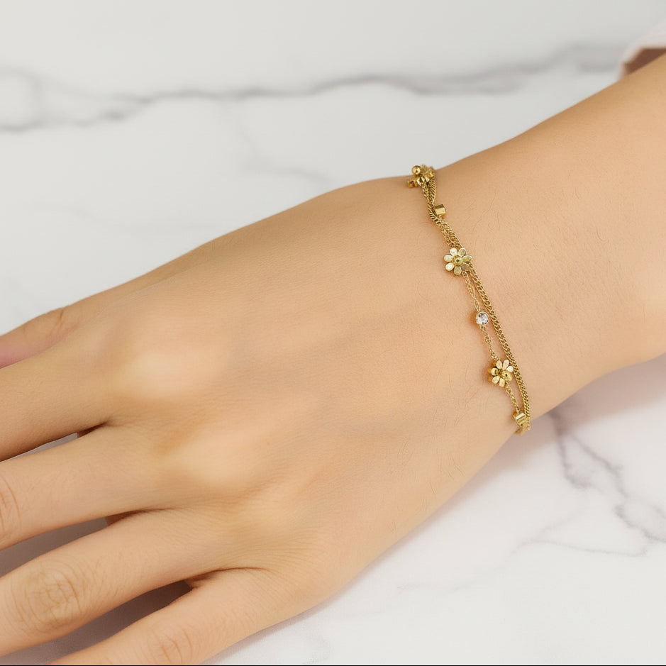 French Chic Design (3 mm) Natural Zircon and Flower Charms Bracelet set in 18K Gold Plating