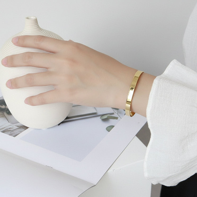 Classic French Fashion Bangle Bracelet set in 18K Gold Plated 925 Sterling Silver