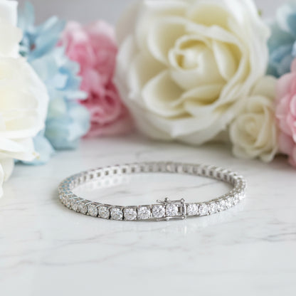 European Tennis Bracelet Pave Full 1 Carat Moissanite set in Platinum Plated 925 Silver (GRA) Capella Jewellery