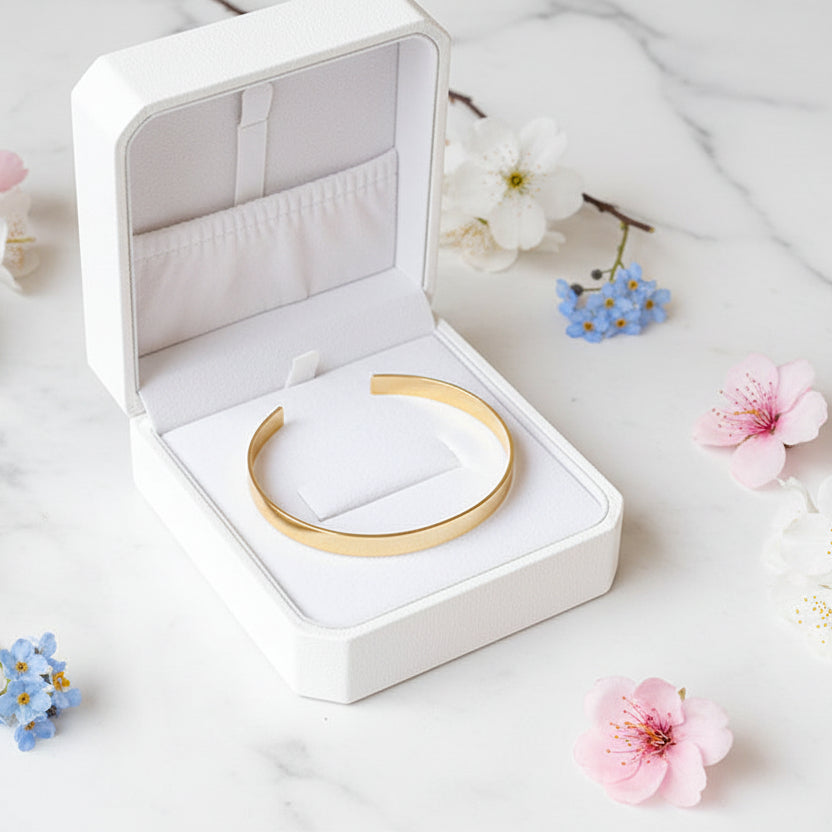 Classic French Fashion Bangle Bracelet set in 18K Gold Plated 925 Sterling Silver