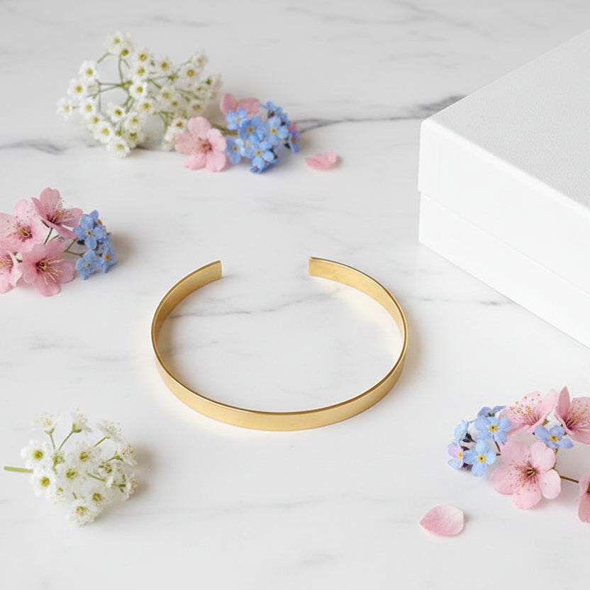 Classic French Fashion Bangle Bracelet set in 18K Gold Plated 925 Sterling Silver