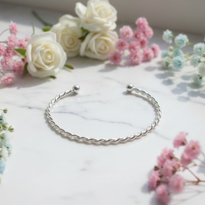 European Temperamental Twist Design Bracelet set in 18K White Gold Plated 925 Sterling Silver Capella Jewellery