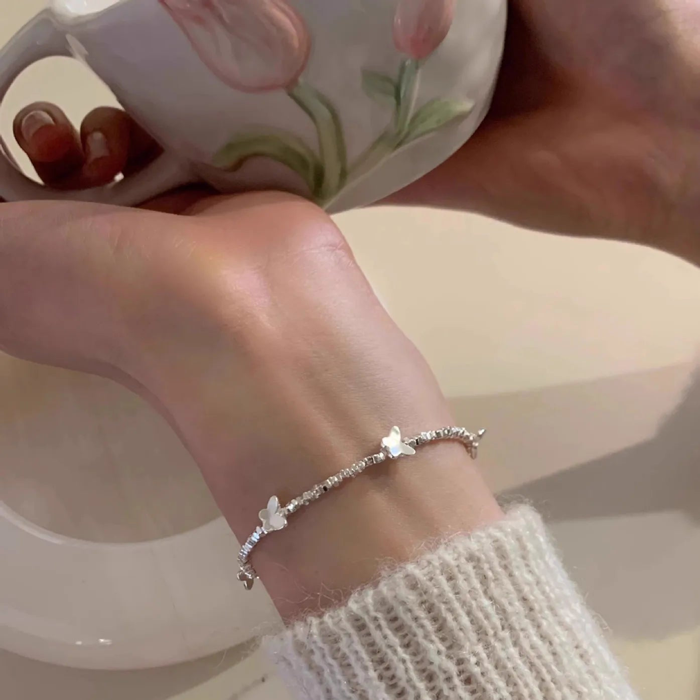 Delicate Butterfly Bracelet set in Small Sweet Pieces of 925 Sterling Silver
