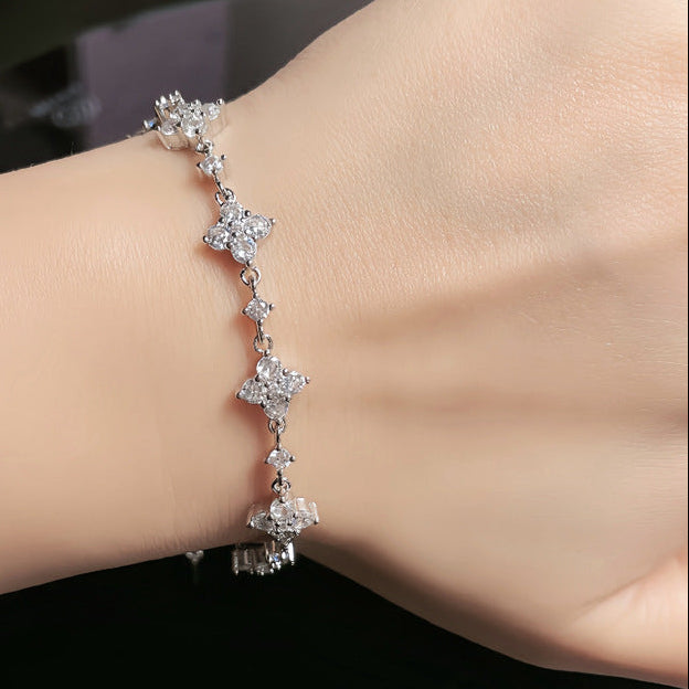 Four-leaf Clover Micro Inlay Moissanite Diamond Bracelet set in 18K White Gold Plated 925 Silver