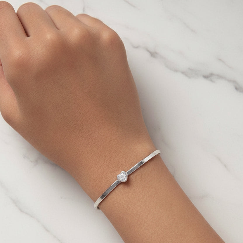 Shining Love Heart Natural Zircon Bracelet set in Platinum Plated 925 Sterling Silver