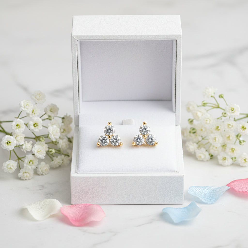 French Trèfle Design 0.6 Carat Moissanite Diamond Earrings set in 18K Gold plated 925 Silver (GRA)