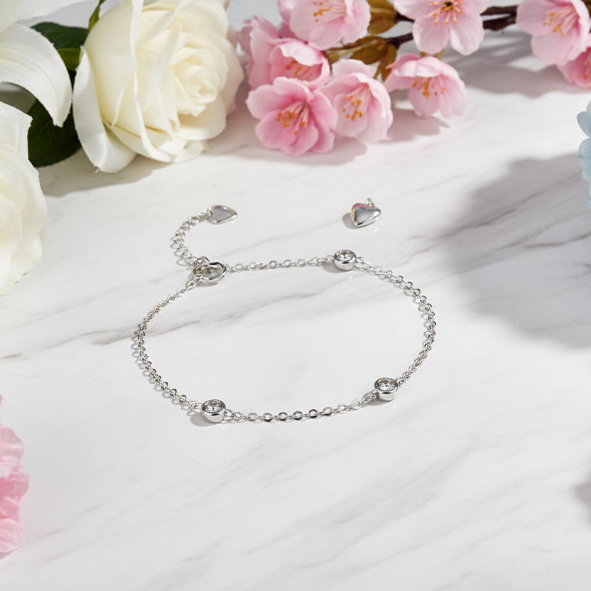 Delicate Link Chain Bezel 0.5 Carat (total) Moissanite Diamonds set in 925 Silver Bracelet (GRA)