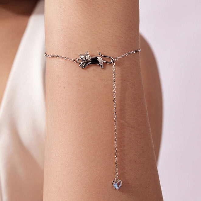 Cute Kitty Cat Motif Charm Bracelet set in Premium 925 Sterling Silver