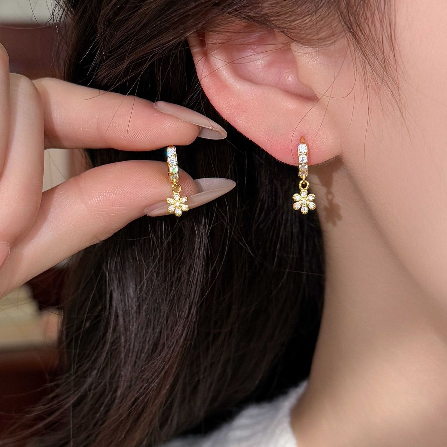 Diamond Flowers Micro Natural Zircon Gemstone Earrings set in Platinum Plated 925 Silver