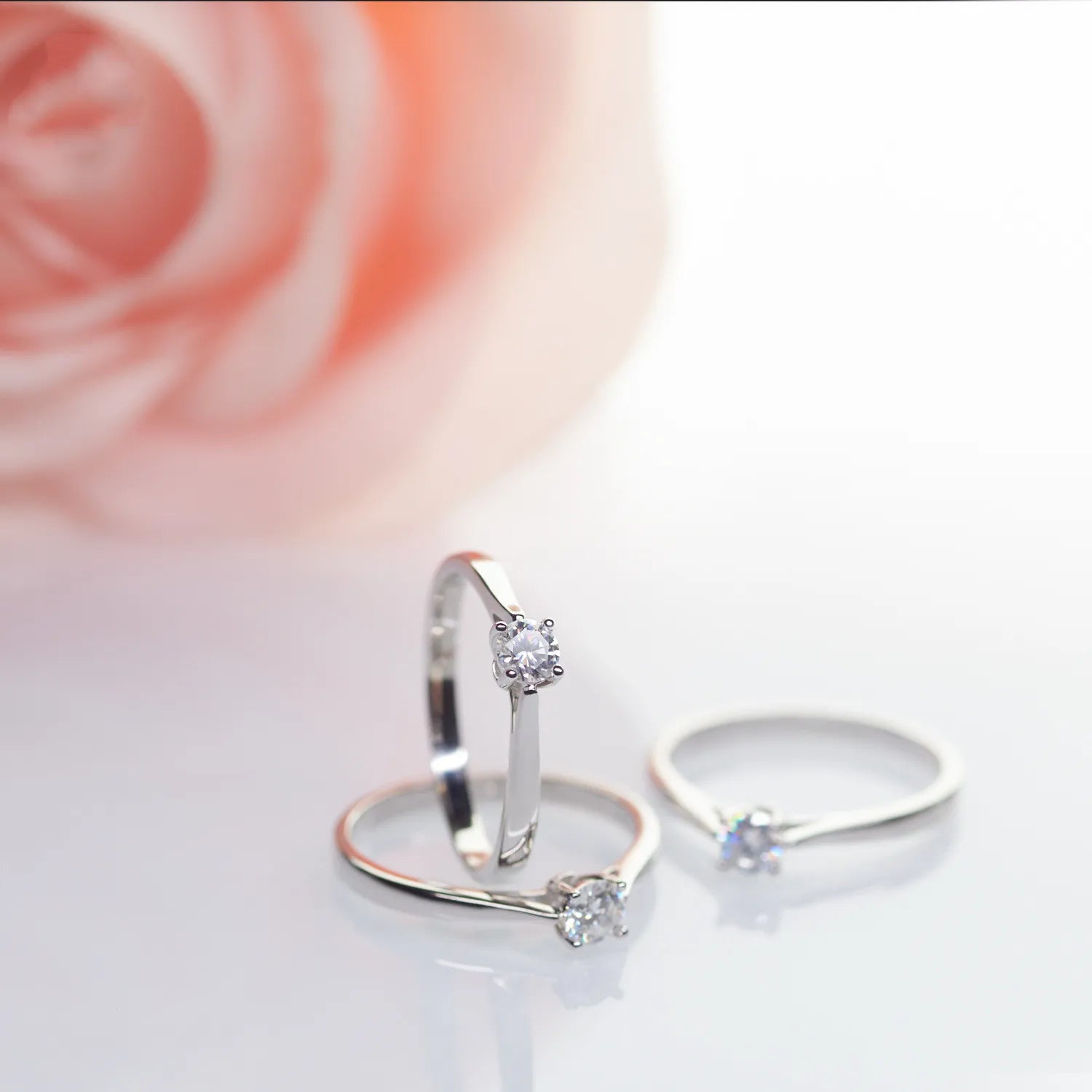 Italian Engagement Ring Design 0.3 Carat Moissanite Diamond in Platinum Plated 925 Silver (GRA)