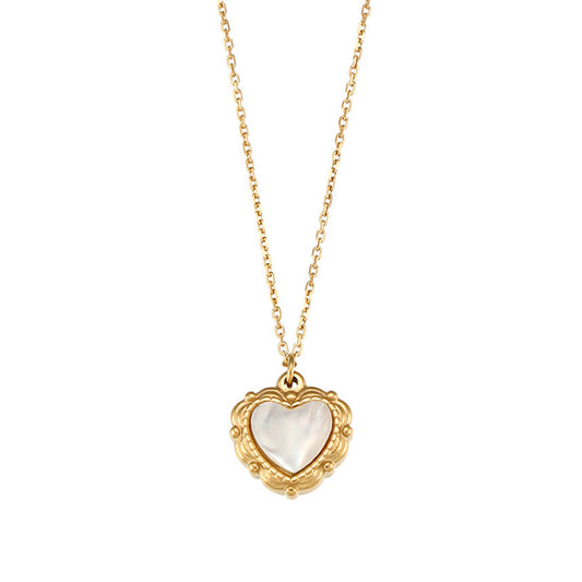 Elegant European Vintage Love Heart Shell Pendant set in 18K Gold Plating Necklace