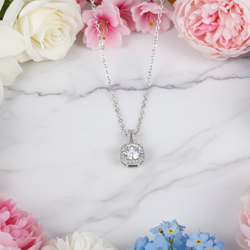 Korean Design Inlaiy 2 Carat Moissanite Diamond Pendant Necklace set in 925 Silver (GRA)