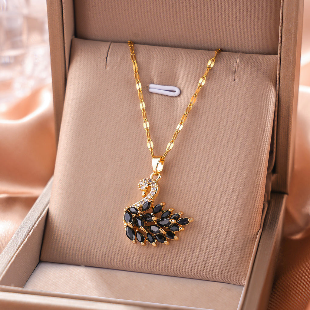 18K Gold Plated High Sense Lips Swan Necklace