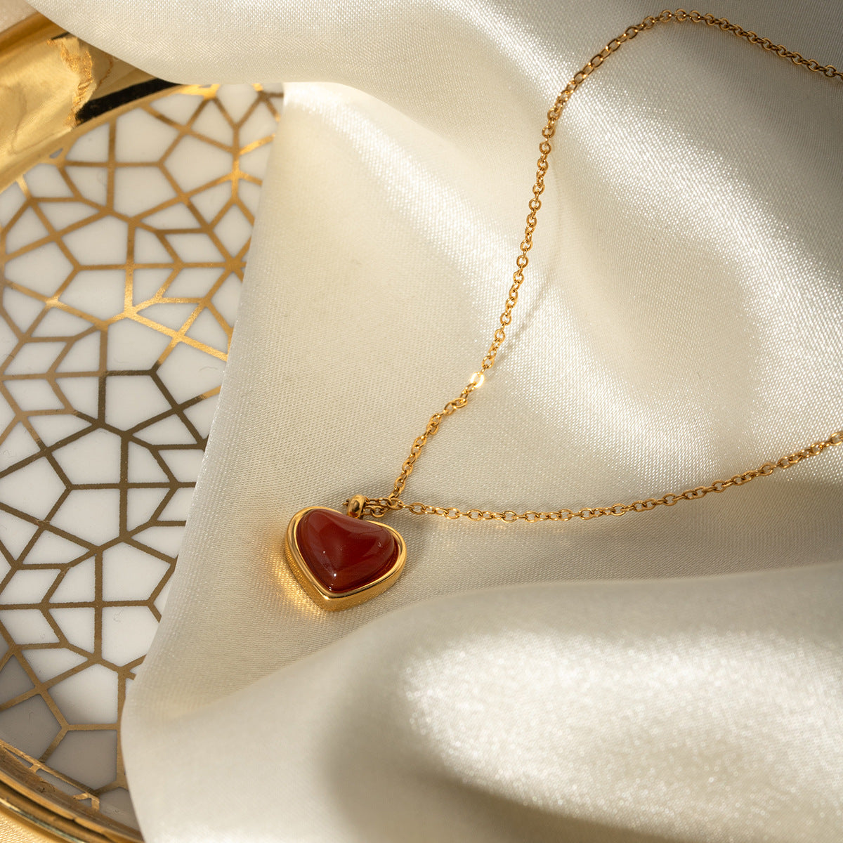 18K Gold Inlaid Red Agate Love Pendant Necklace