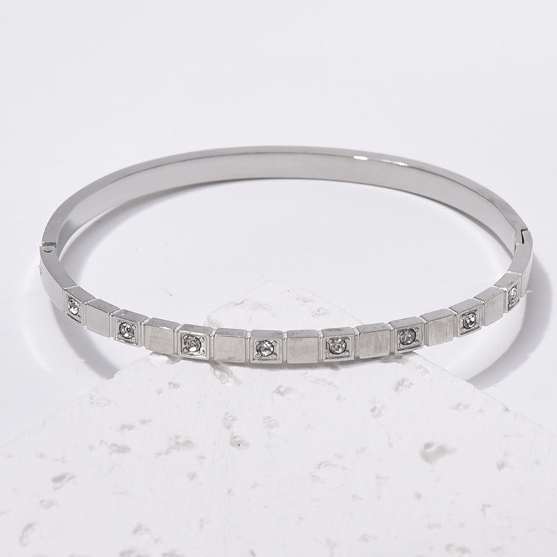 18K Gold Plated Bracelet with Diamond in Beautiful Geometric Korean Style