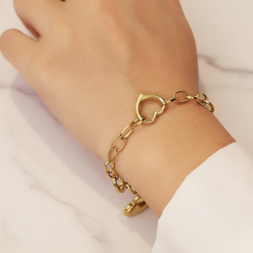 French Designed Chic Heart Shaped Chain Bracelet set in 18K Gold Plating