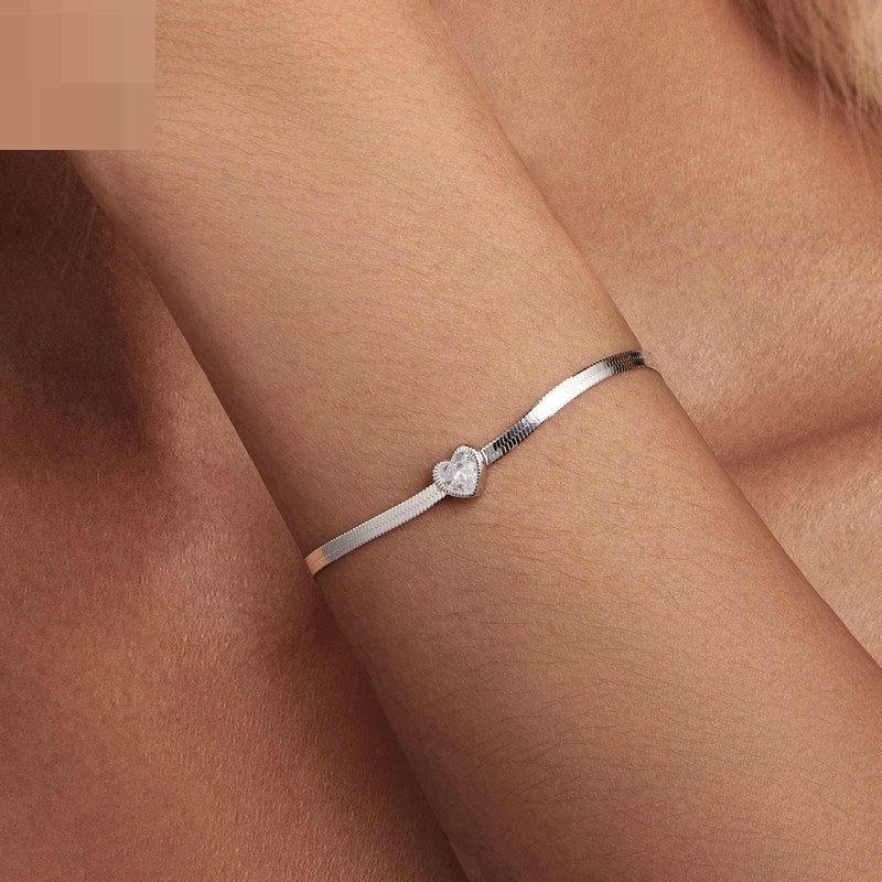Shining Love Heart Natural Zircon Bracelet set in Platinum Plated 925 Sterling Silver