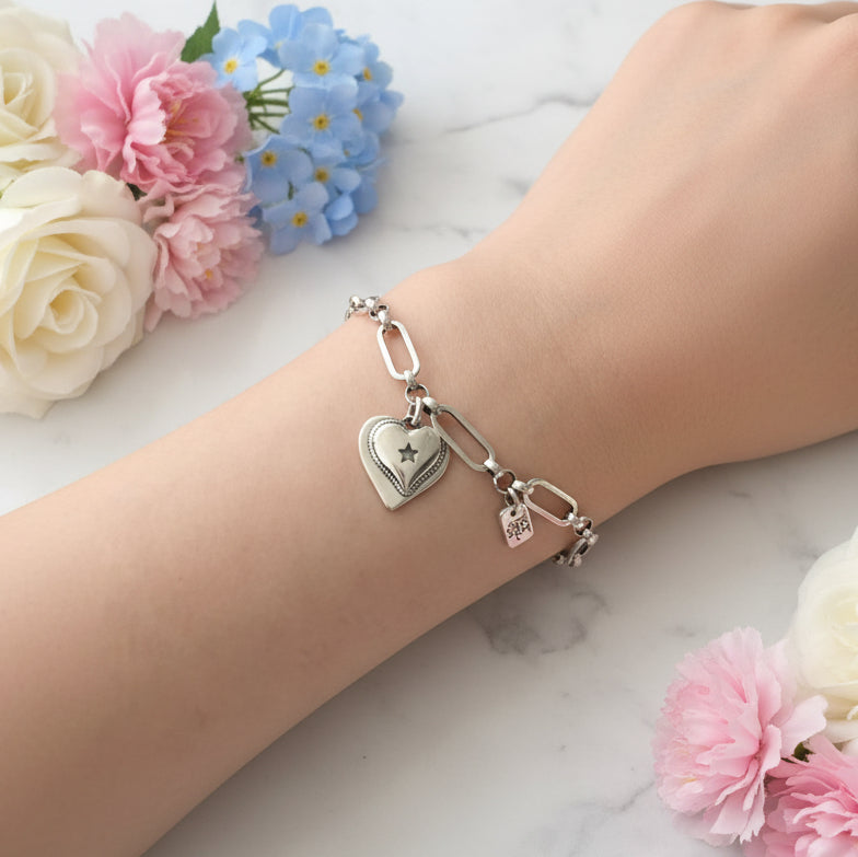 European Design Loving Heart Bracelet set in Premium 925 Sterling Silver