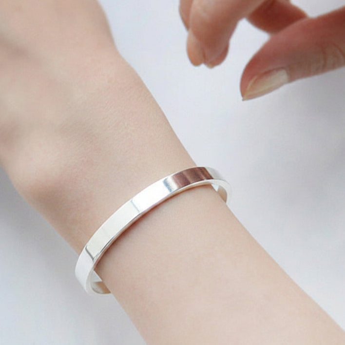 Pure Silver Wide Face Bangle set in 18K White Gold Plated Premium S925 Sterling Silver