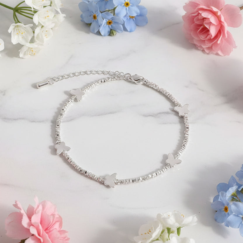 Delicate Butterfly Bracelet set in Small Sweet Pieces of 925 Sterling Silver