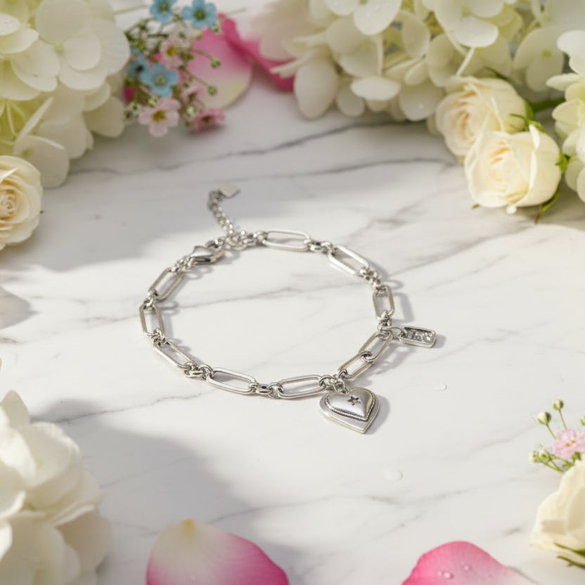 European Design Loving Heart Bracelet set in Premium 925 Sterling Silver