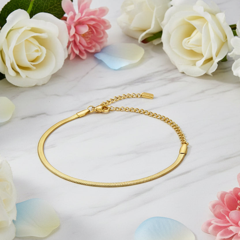 Simple & Elegant Snake Bone Chain Bracelet set in 18K Gold Plating