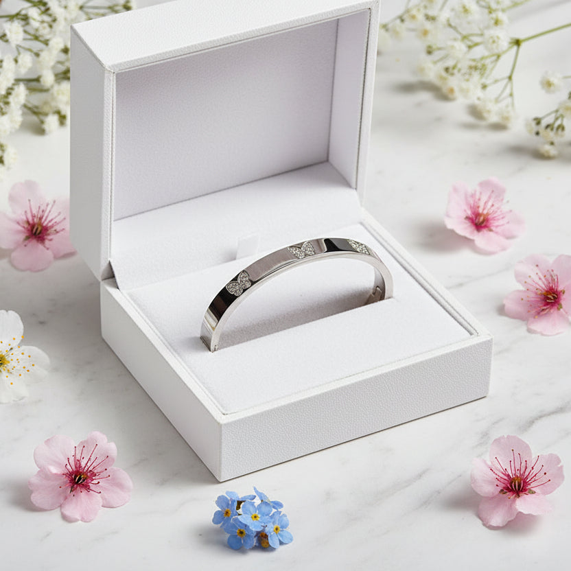 Versatile Butterfly Micro Inlaid Natural Zircon Bracelet set in 18K Gold Electroplating