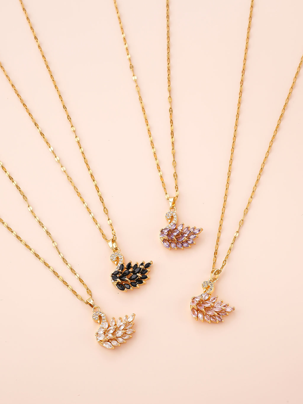 18K Gold Plated High Sense Lips Swan Necklace