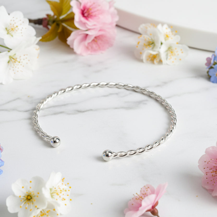 European Design Temperamental Twist Bracelet set in Pure 925 Sterling Silver
